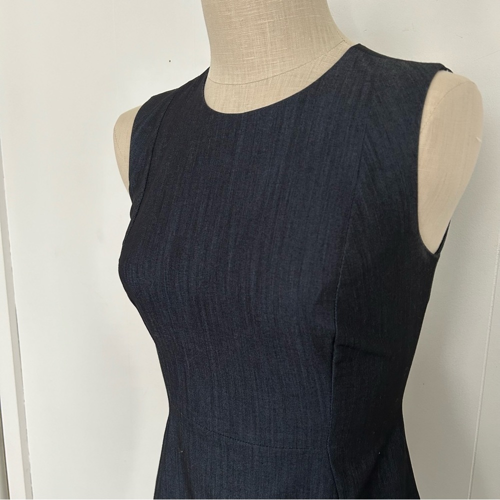 Calvin Klein Chambray Sheath Dress Sleeveless Navy Size 4‎ - Picture 5 of 6